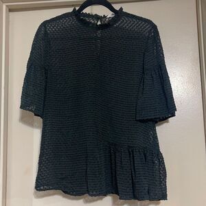 3/$25 H&M textured peplum top